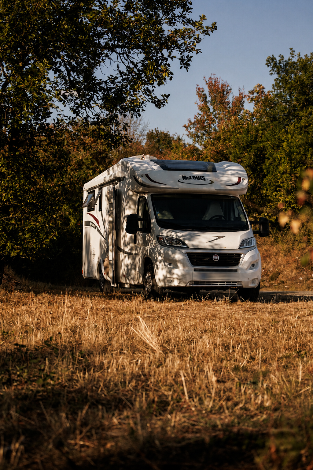Notre camping-car de 7,38 m dans lequel nous vivons à quatre